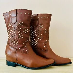 Schutz Aliria Studded Boots – Size 7 – Chestnut Brown – Excellent Condition